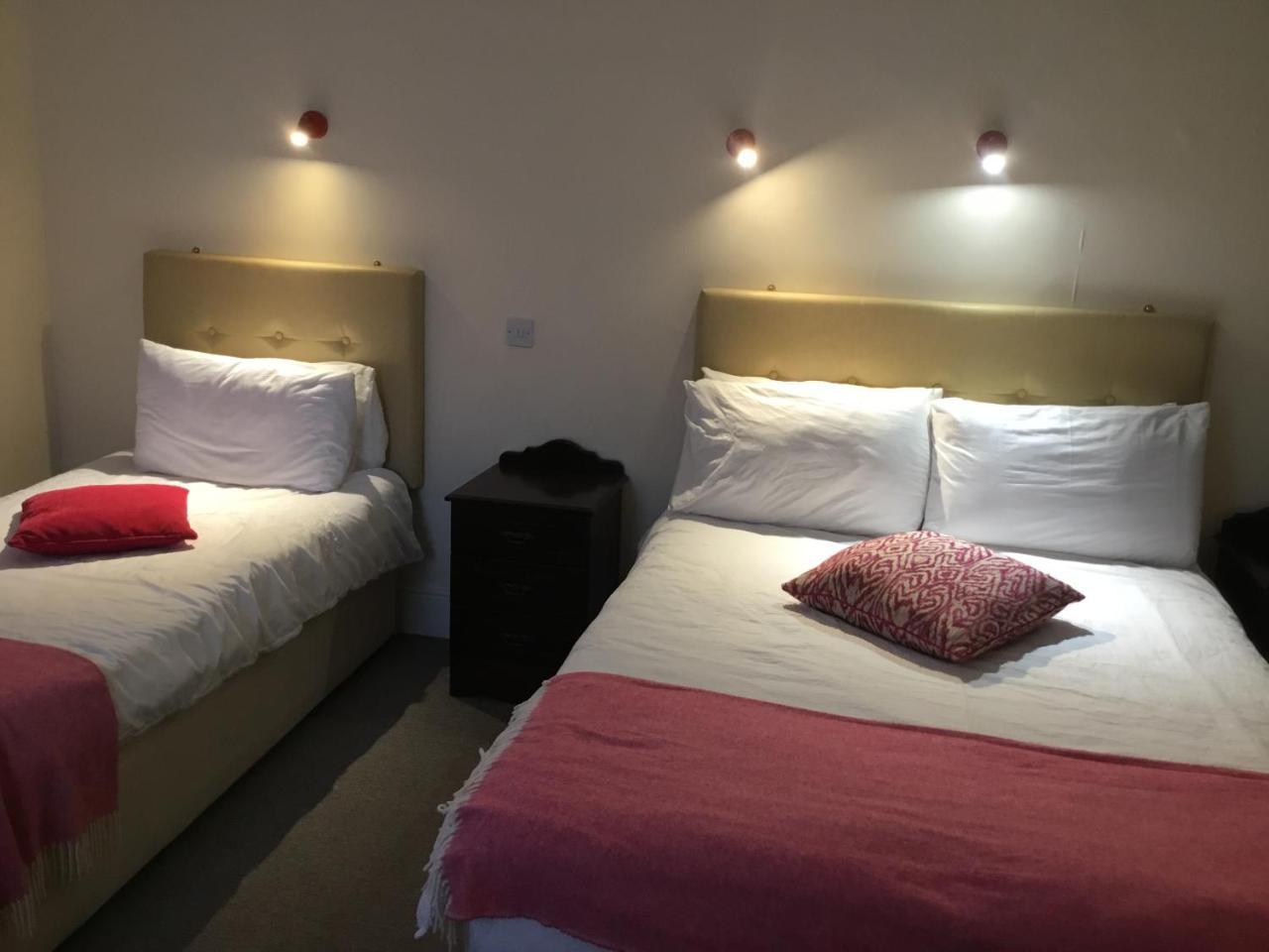 Rolling Wave Guesthouse Бундоран Екстериор снимка