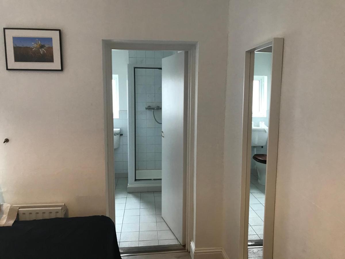 Rolling Wave Guesthouse Бундоран Екстериор снимка